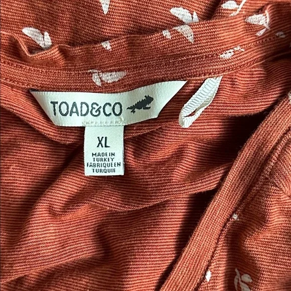 Toad & Co Rufflita Orange Leaf Print Shift Dress.

D - Picture 6 of 8